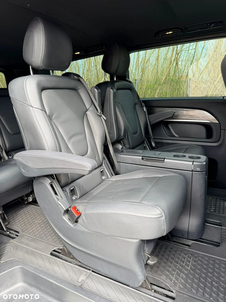 Mercedes-Benz Klasa V 300 d 4-Matic Avantgarde 9G-Tronic - 8