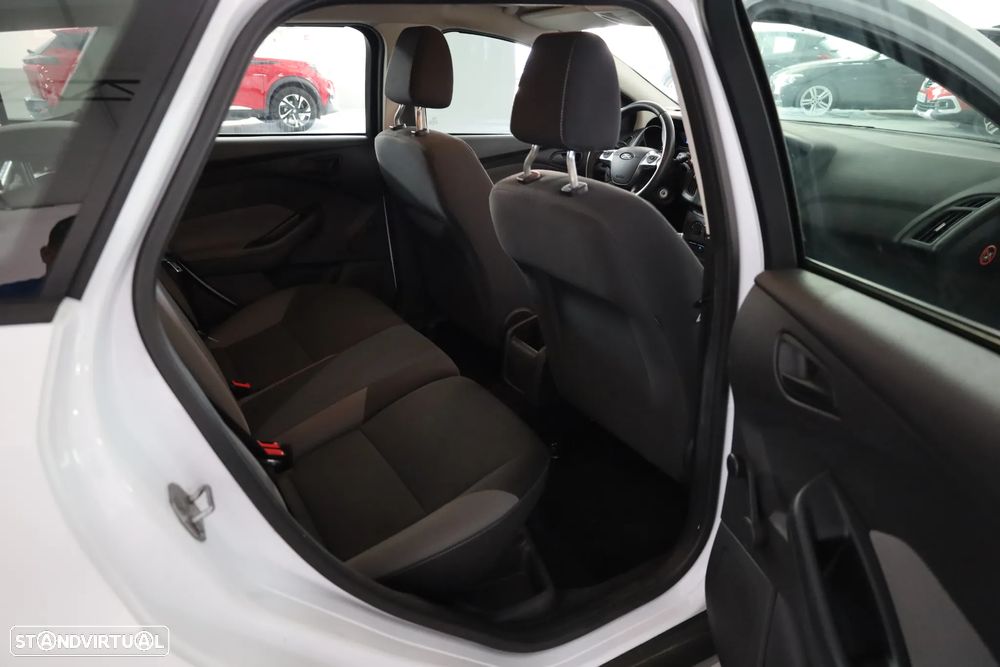 Ford Focus 1.0 EcoBoost S&S Ambiente - 23