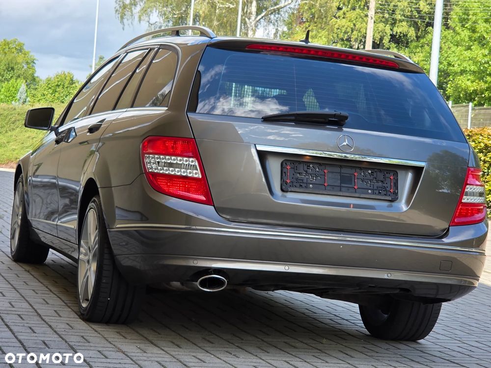 Mercedes-Benz Klasa C 200 (BlueEFFICIENCY) Avantgarde - 11