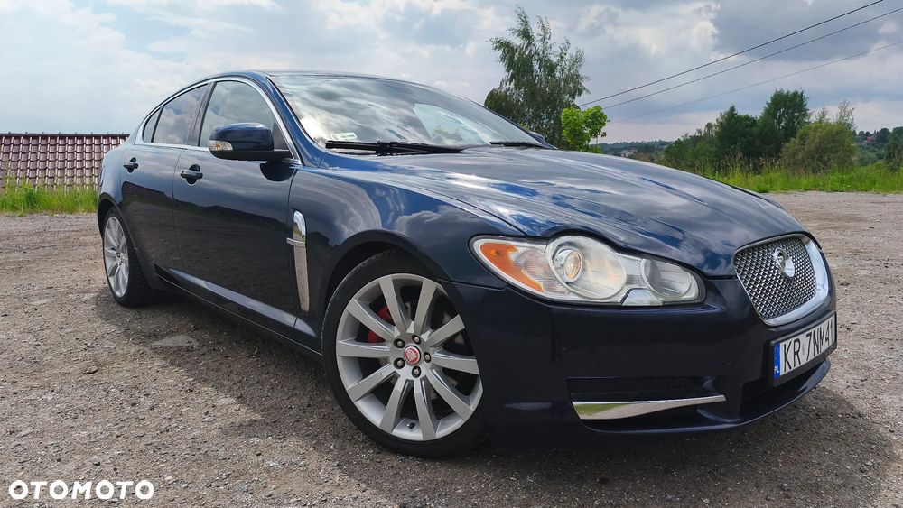 Jaguar XF - 10
