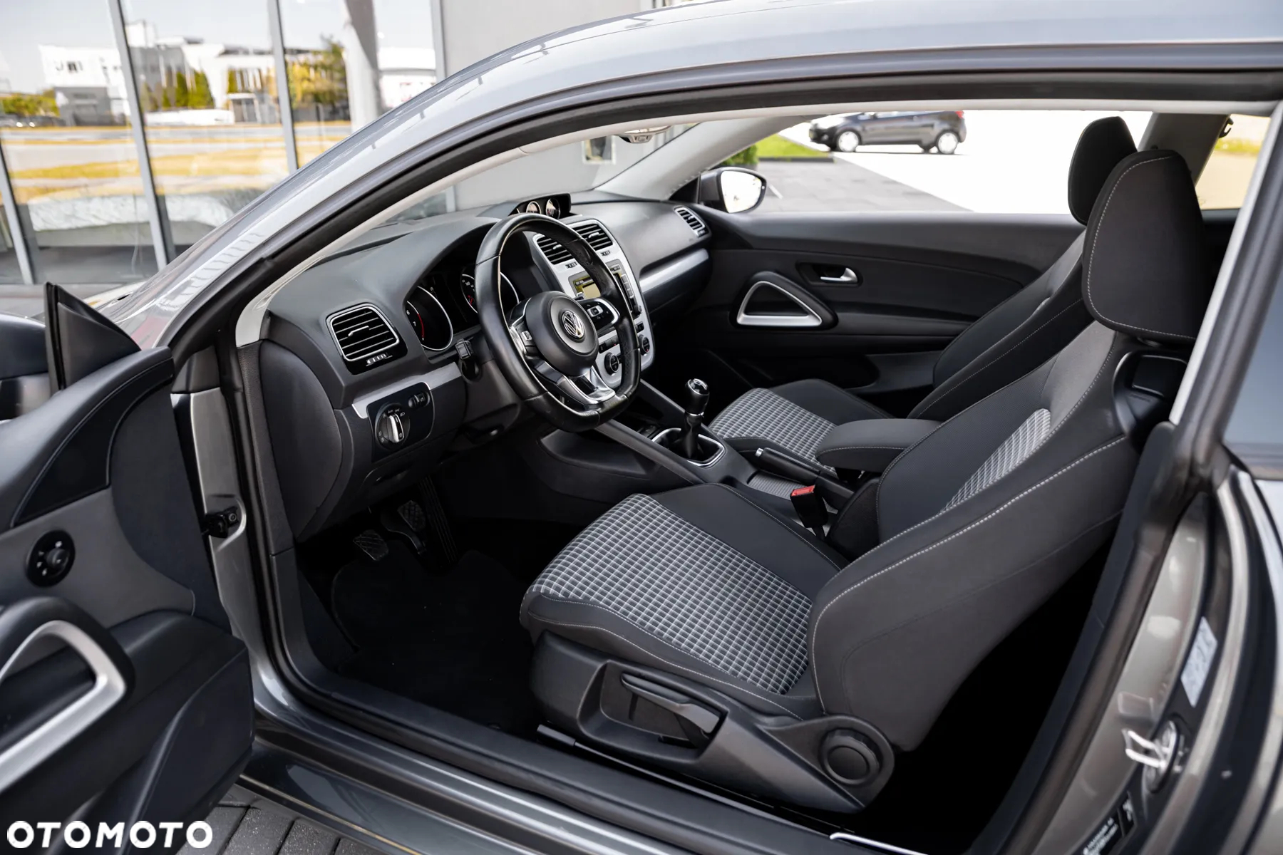 Volkswagen Scirocco 2.0 TSI (BlueMotion Technology) - 5