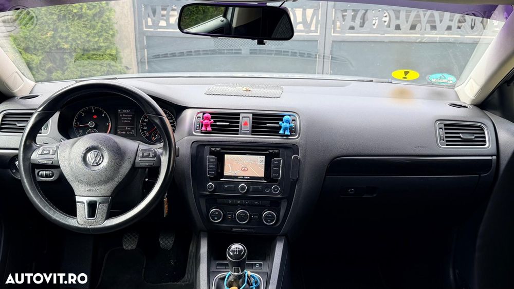 Volkswagen Jetta 1.6 TDI Comfortline - 3