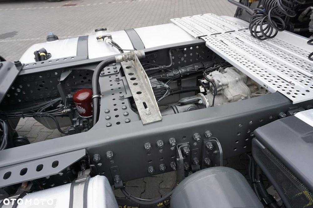Mercedes-Benz / ACTROS L / 1848 / EURO 6 / MP 5 / HYDRAULIKA / GIGA SPACE - 32