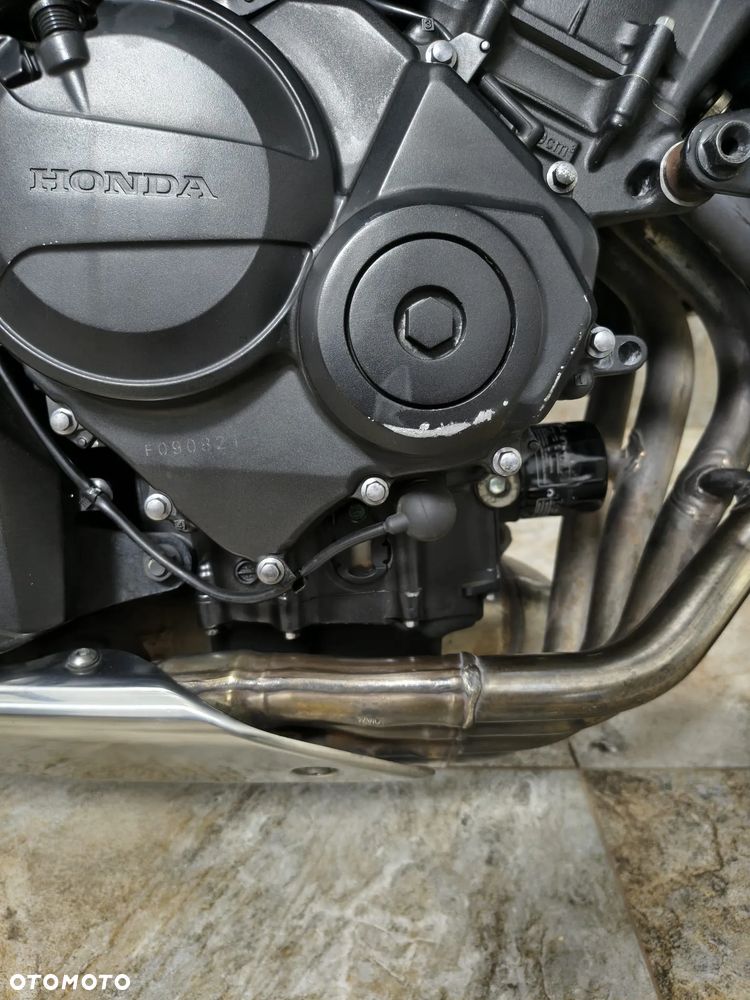 Honda Hornet - 10