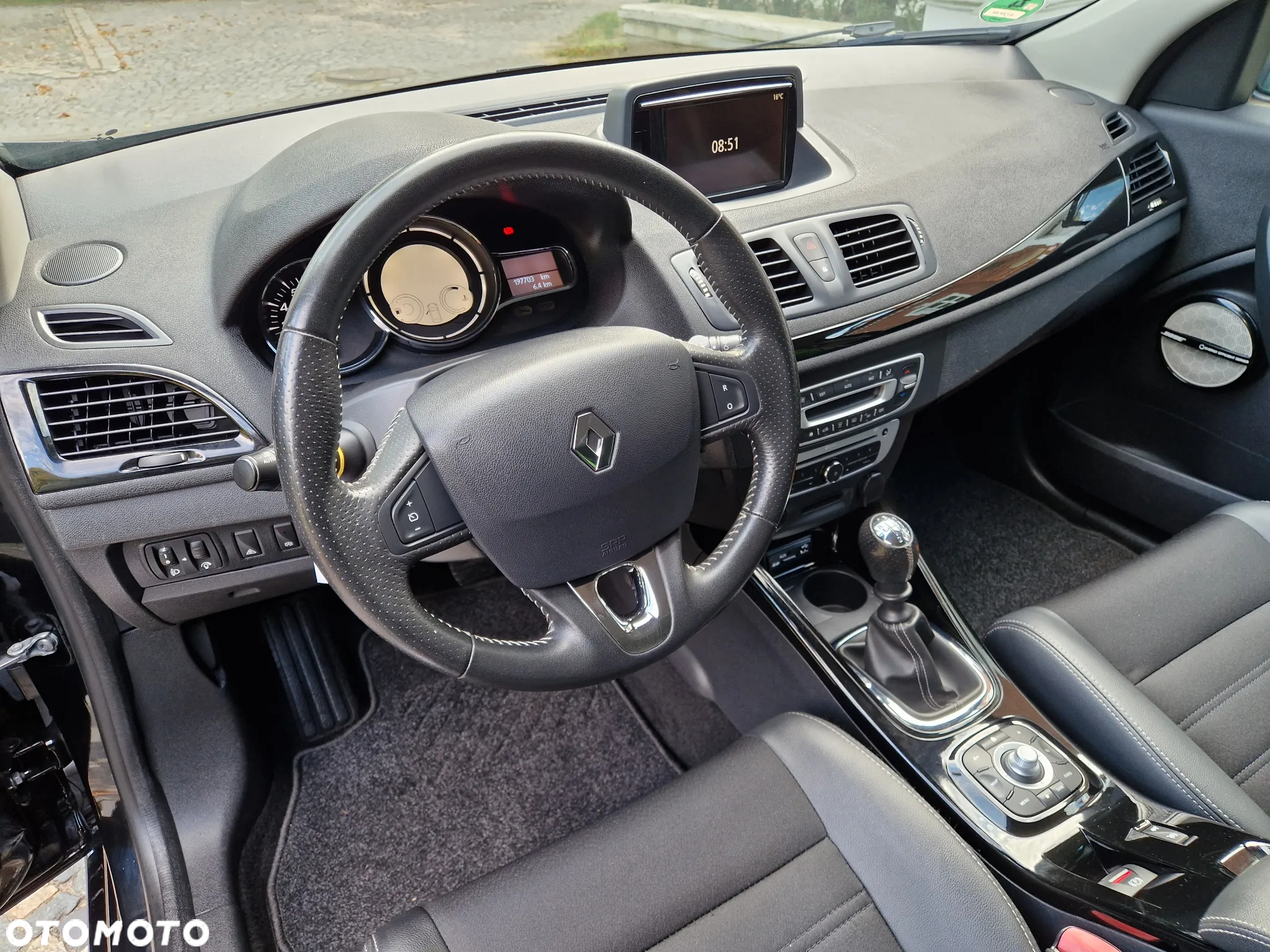 Renault Megane Grandtour ENERGY TCe 115 Start & Stop Bose Edition - 32
