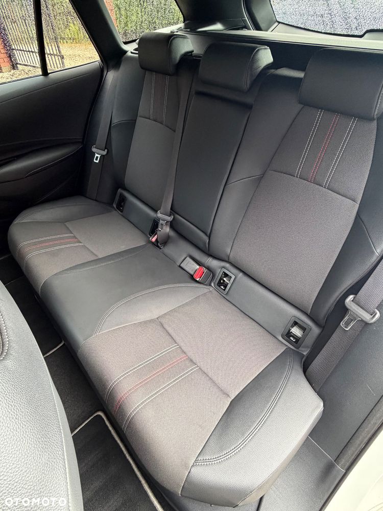 Toyota Corolla 2.0 Hybrid GR Sport - 29
