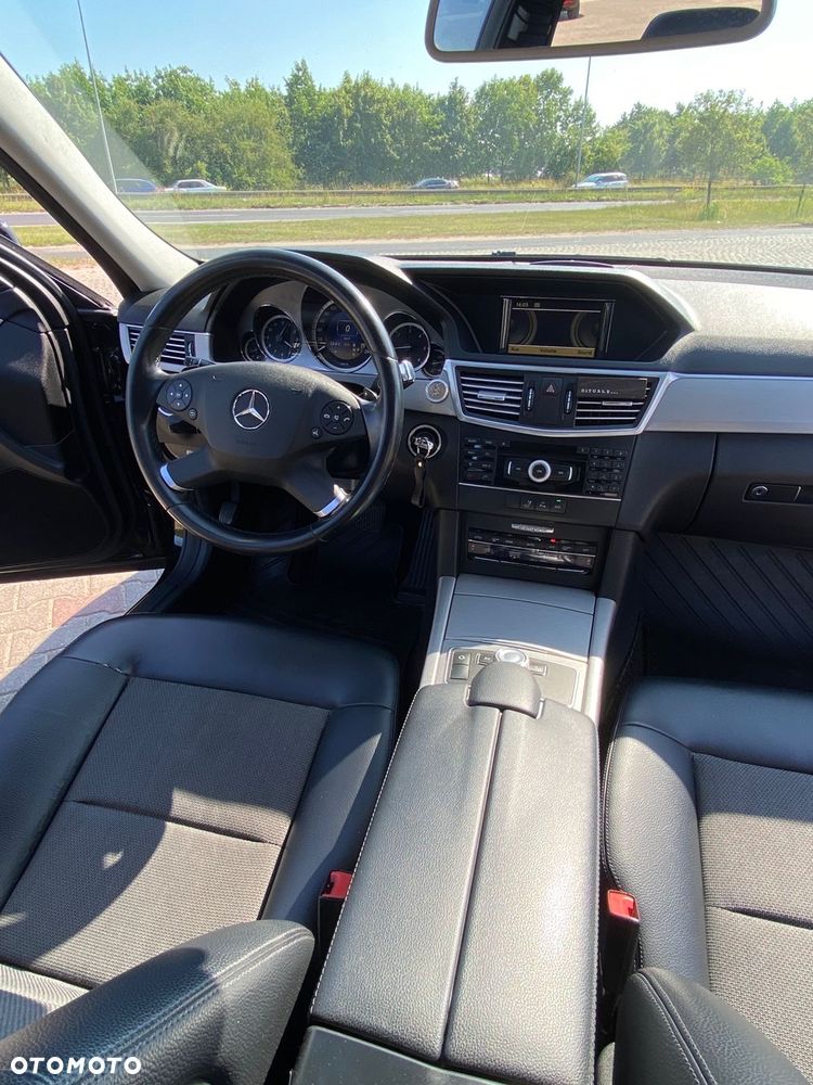Mercedes-Benz Klasa E 220 CDI BlueEff Avantgarde - 14