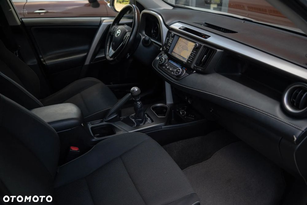 Toyota RAV4 2.0 D-4D Active 4x2 - 25