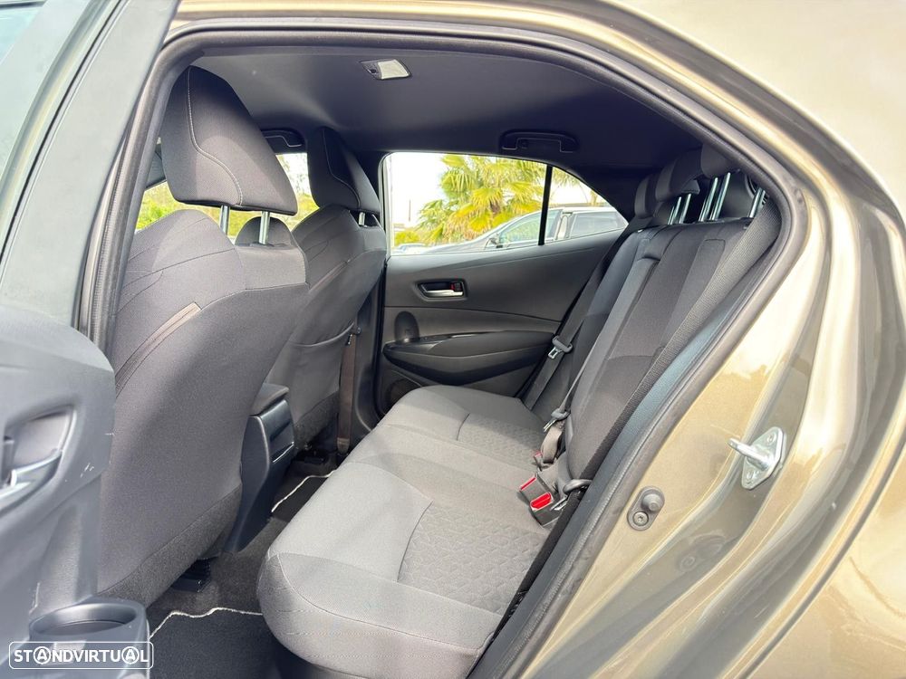 Toyota Corolla 1.8 Hybrid Comfort - 14