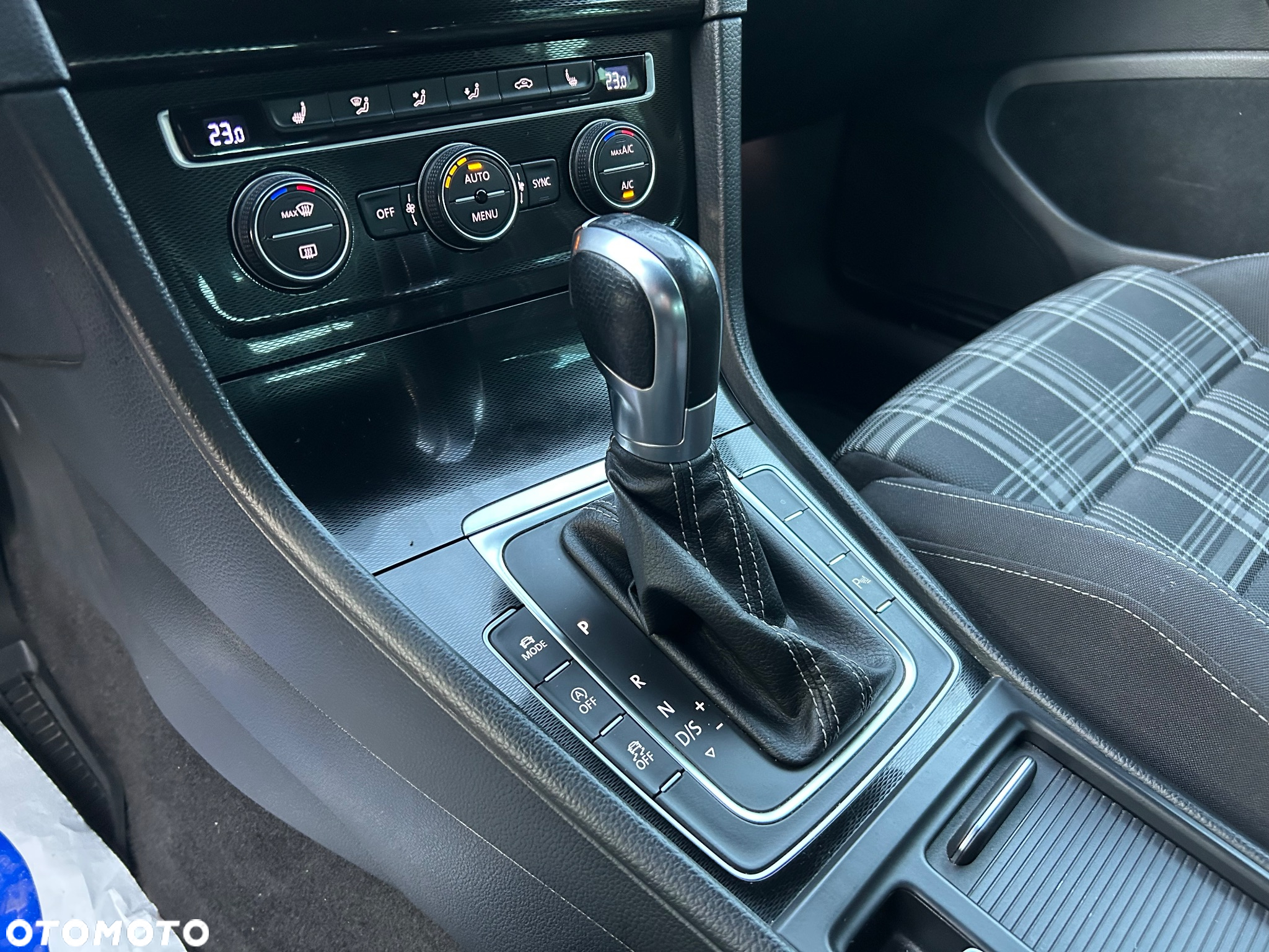 Volkswagen Golf GTD (BlueMotion Technology) DSG - 15