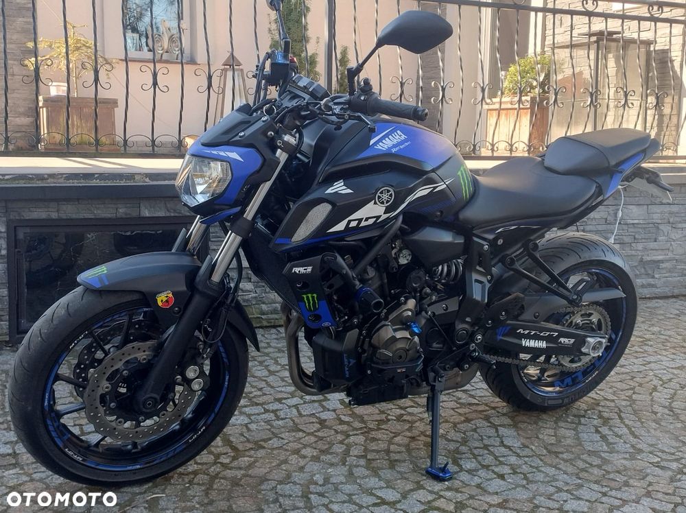 Yamaha MT - 2