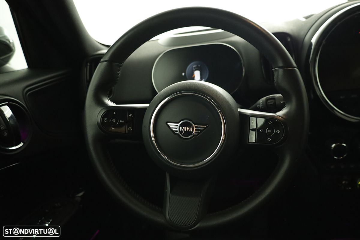 MINI Countryman Cooper SE Premium P. Essential Auto - 15