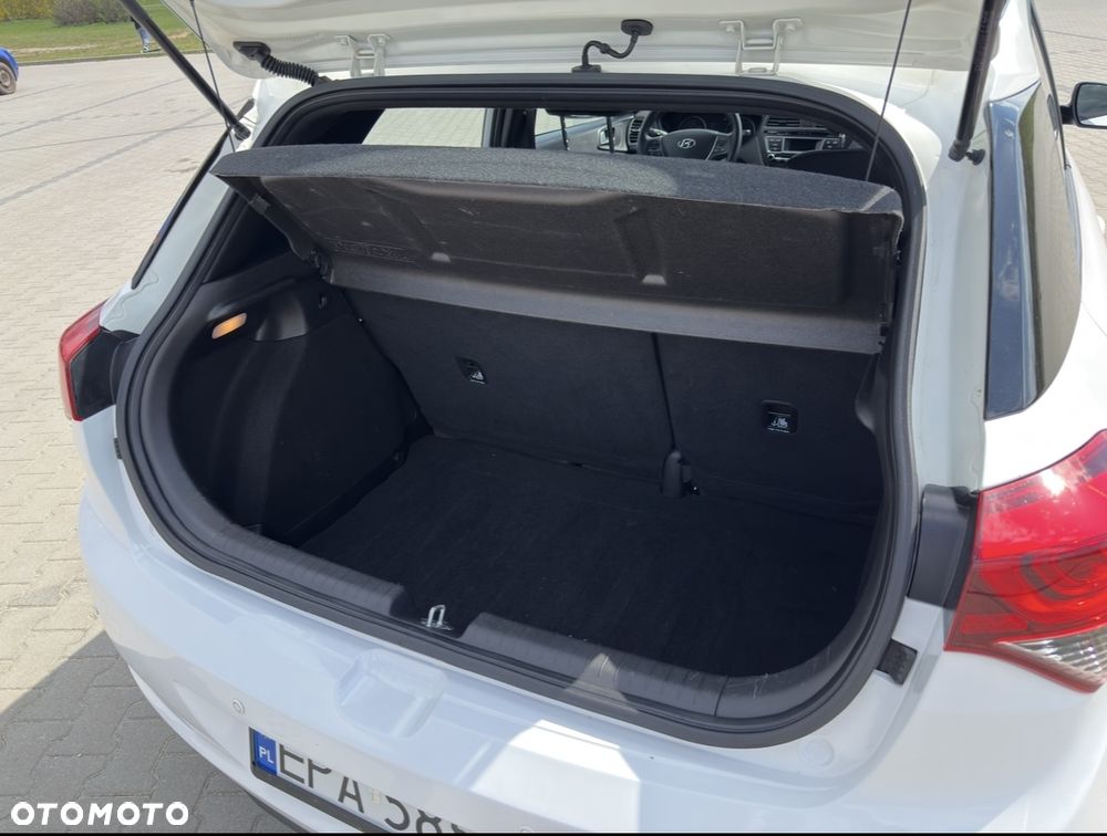 Hyundai i20 1.2 Classic Plus - 17