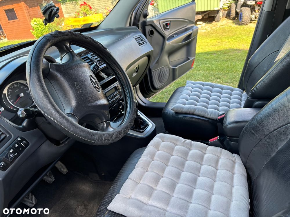 Hyundai Tucson 2.0 Comfort 2WD - 10