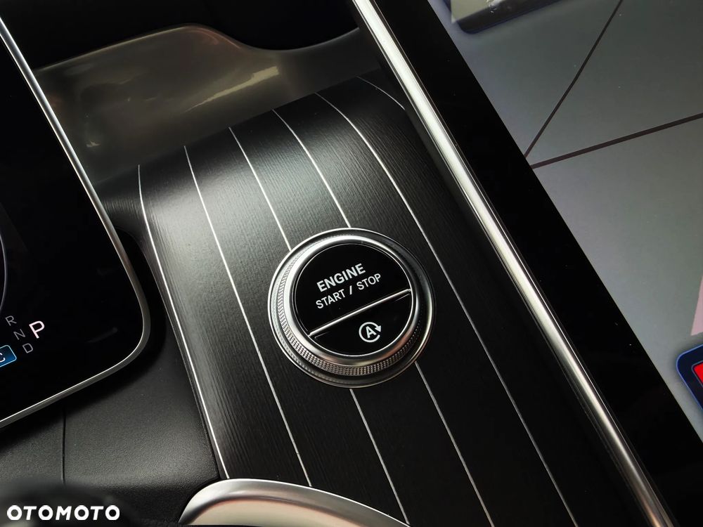 Mercedes-Benz GLC 220 d 4Matic 9G-TRONIC AMG Line Advanced - 12