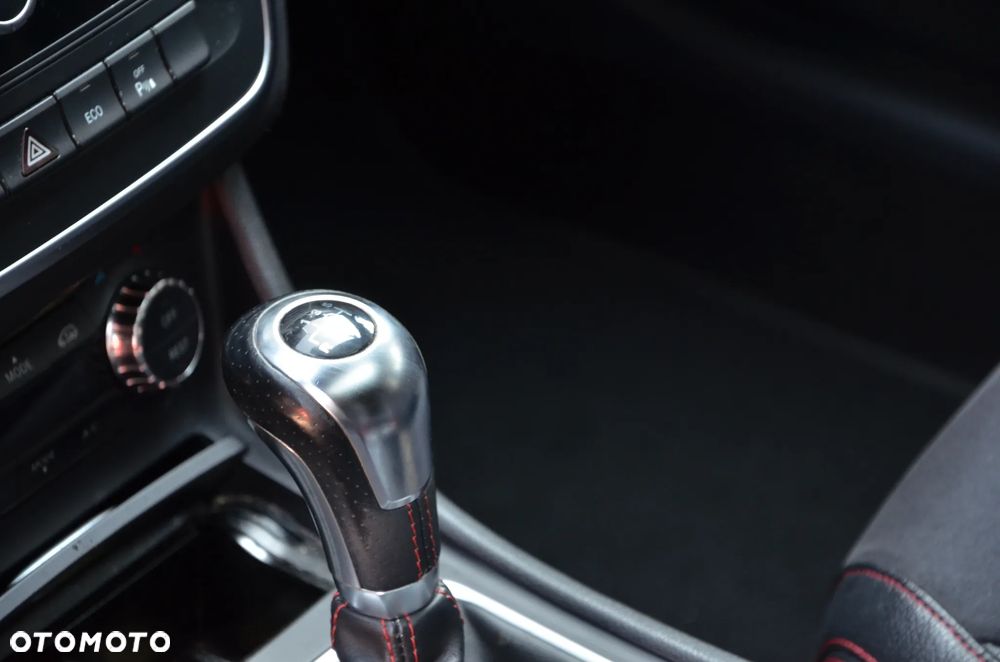 Mercedes-Benz CLA 200 CDI AMG Line - 9