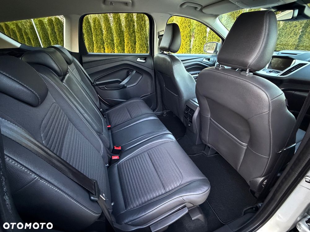 Ford Kuga 2.0 TDCi 4WD Titanium - 27