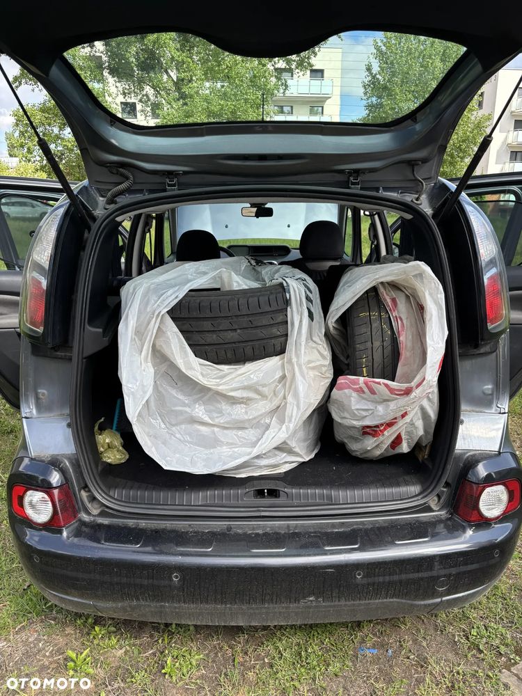 Citroën C3 Picasso 1.4i Exclusive - 12