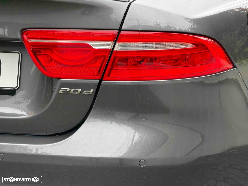 Jaguar XE 2.0 D R-Sport Aut. - 23