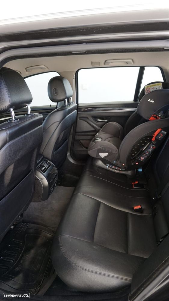 BMW 520 d Auto - 12