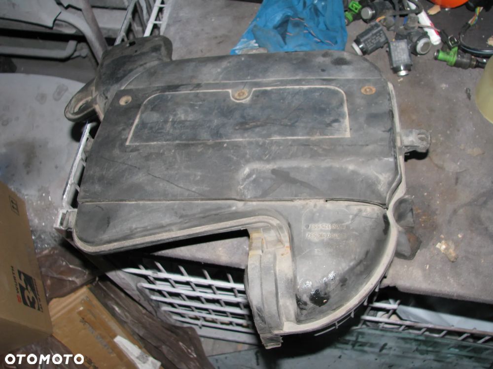 Podstawa obudowa filtra powietrza 18082018 Renault Trafic OPEL VIVARO A 1.9 - 1