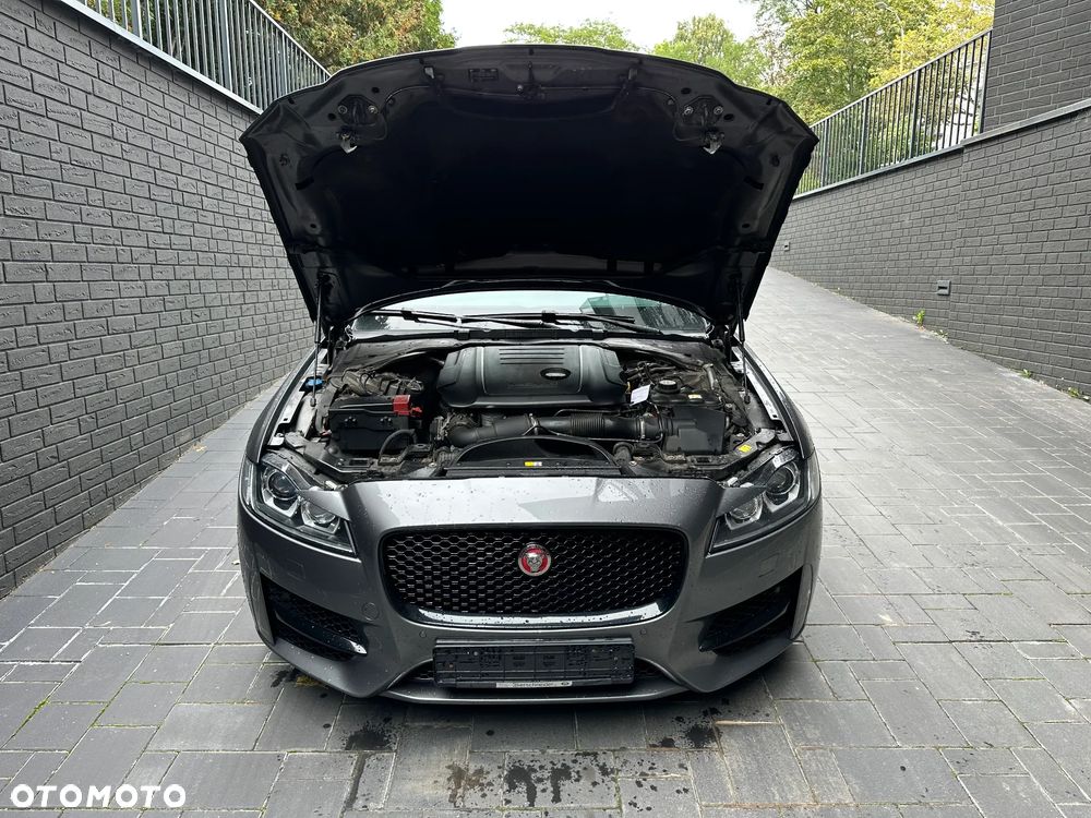 Jaguar XF 2.0 i4D R-Sport - 34