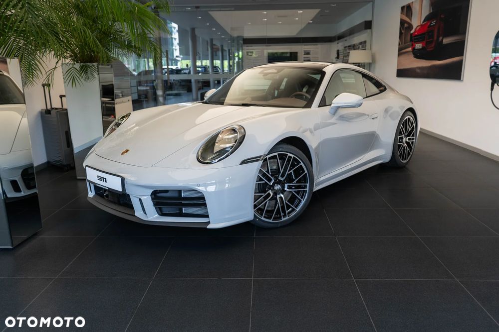 Porsche 911 Carrera 4S - 2
