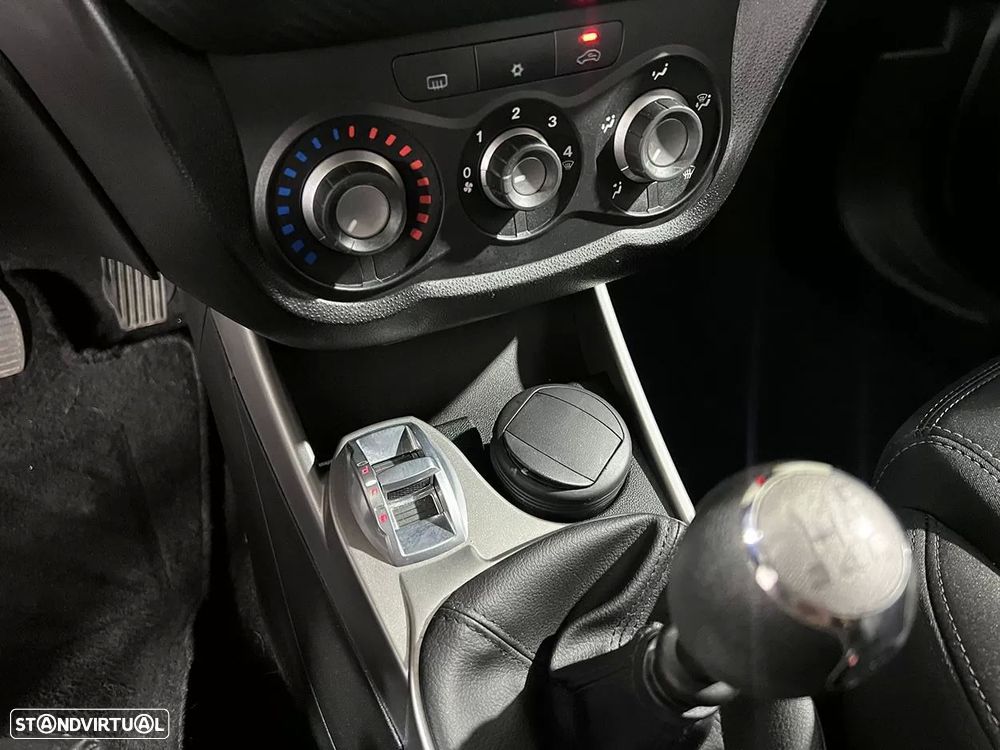 Alfa Romeo MiTo 1.3 JTDM Urban - 14