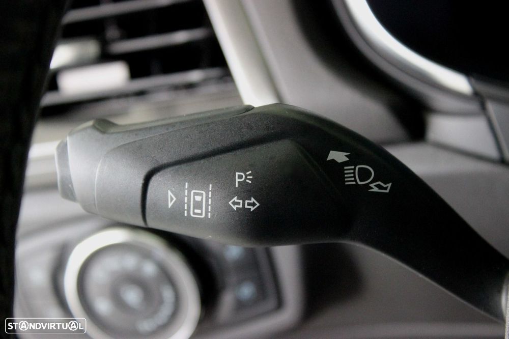 Ford Mondeo SW 2.0 HEV Titanium - 18