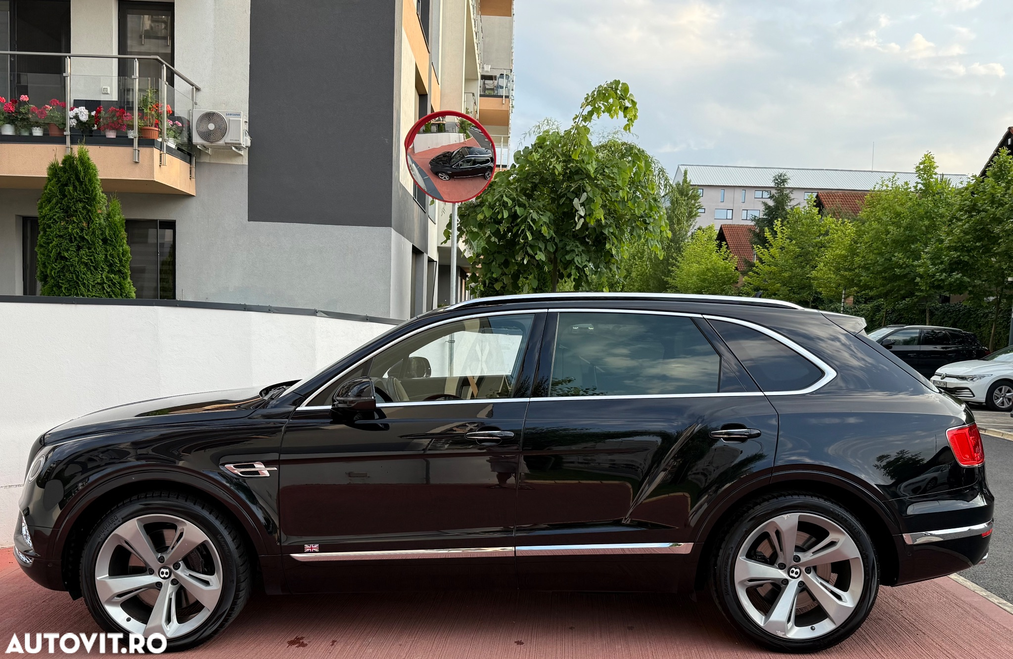 Bentley Bentayga - 7