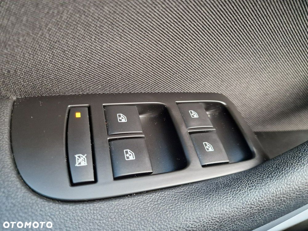 Opel Zafira 1.4 Turbo (ecoFLEX) Start/Stop ON - 35