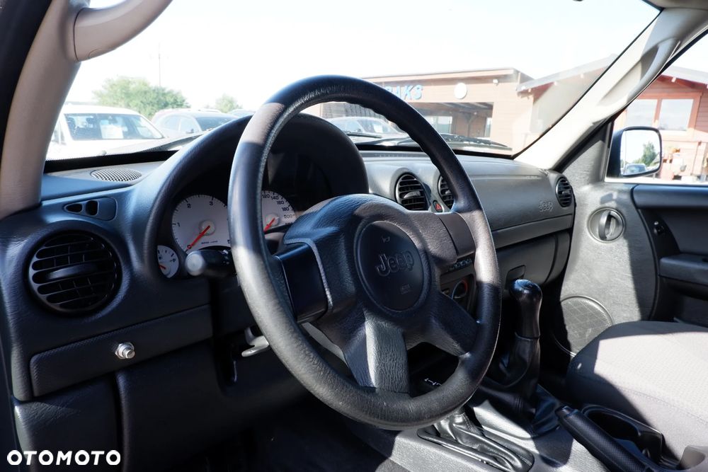Jeep Cherokee 2.5L CRD Sport - 23