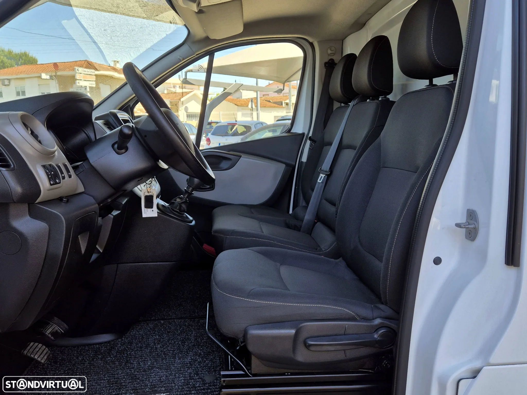 Renault Trafic 1.6 dCi L2H2 (Longa) - 12