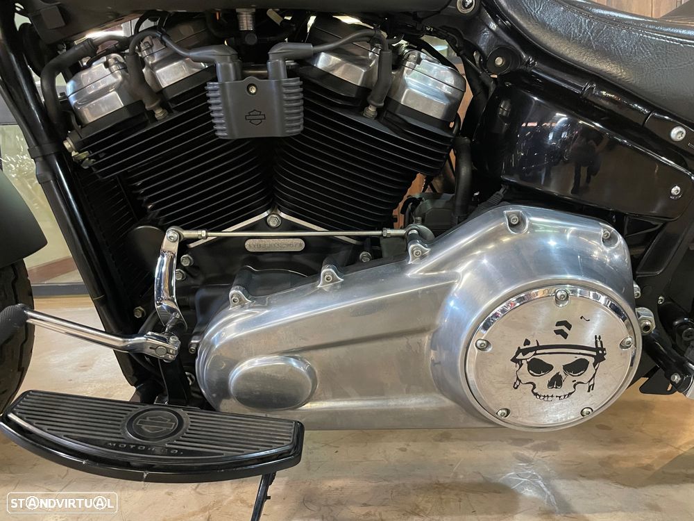 Harley-Davidson Softail FLSL  Slim - 10