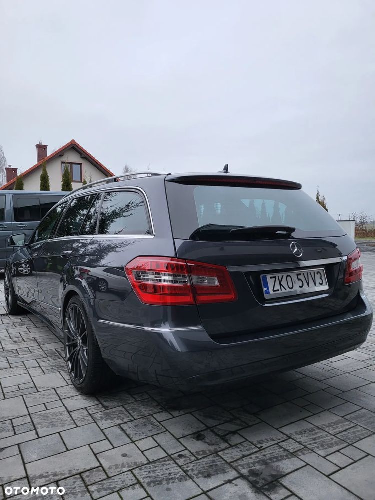 Mercedes-Benz Klasa E 200 CDI DPF BlueEFFICIENCY 7G-TRONIC Avantgarde - 7