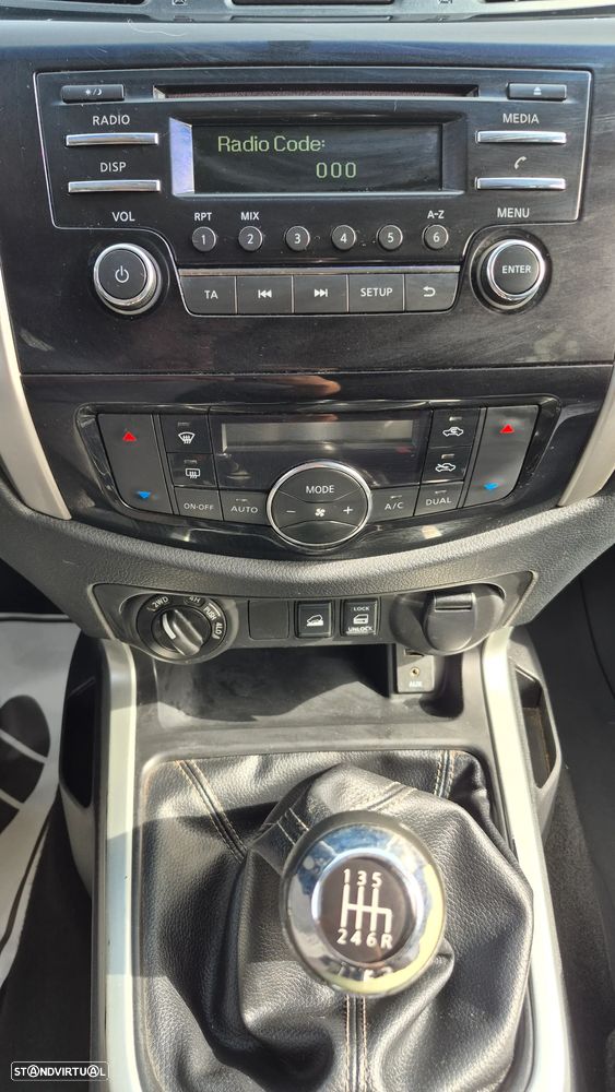 Nissan Navara 2.3 dCi CD 4WD N-Connecta - 10