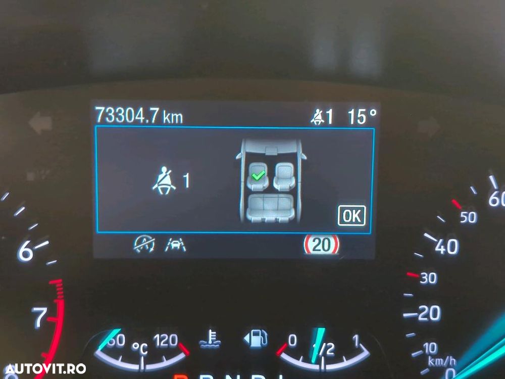 Ford Focus 1.0 EcoBoost Titanium - 8