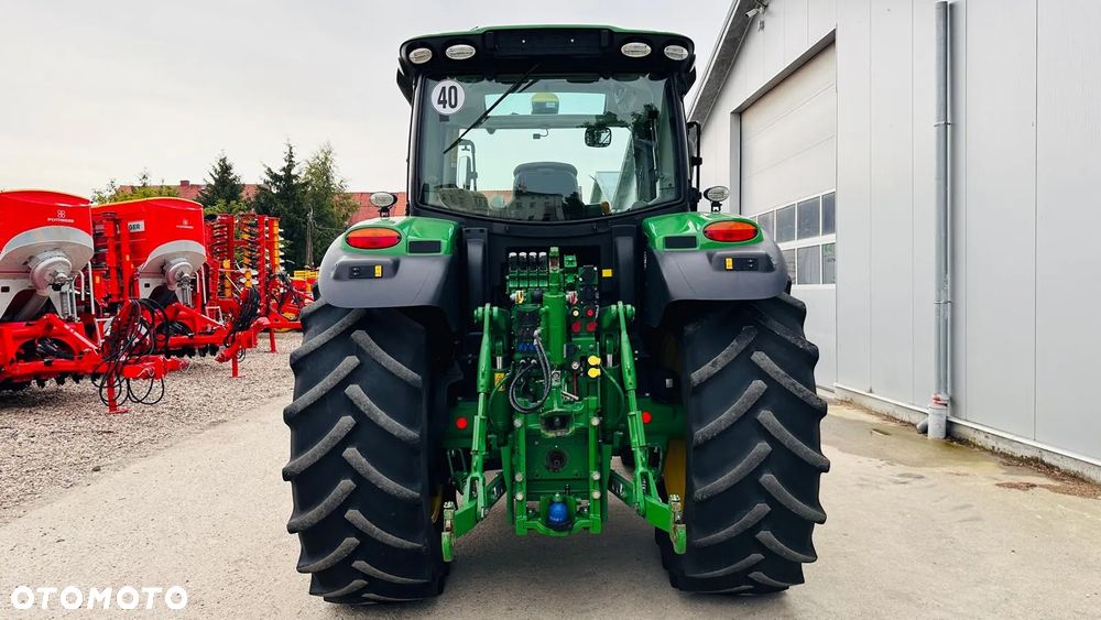 John Deere 6145R - 6