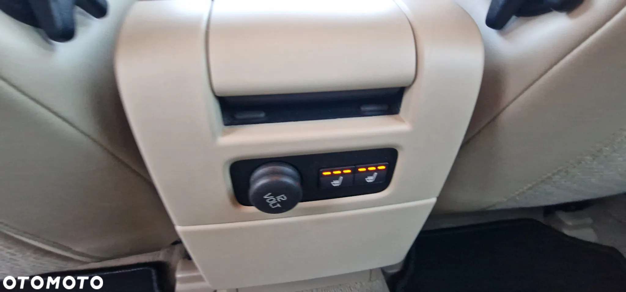 Volvo V70 2.0 Momentum - 11
