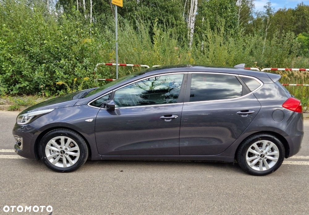 Kia Ceed - 4