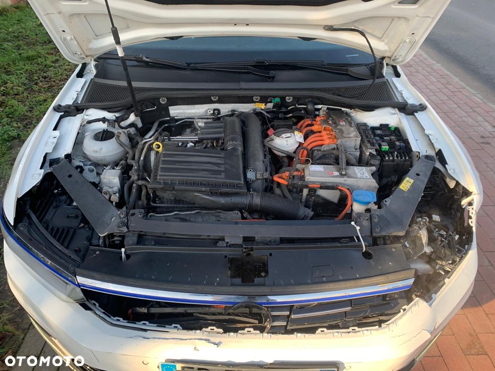 Volkswagen Passat - 9