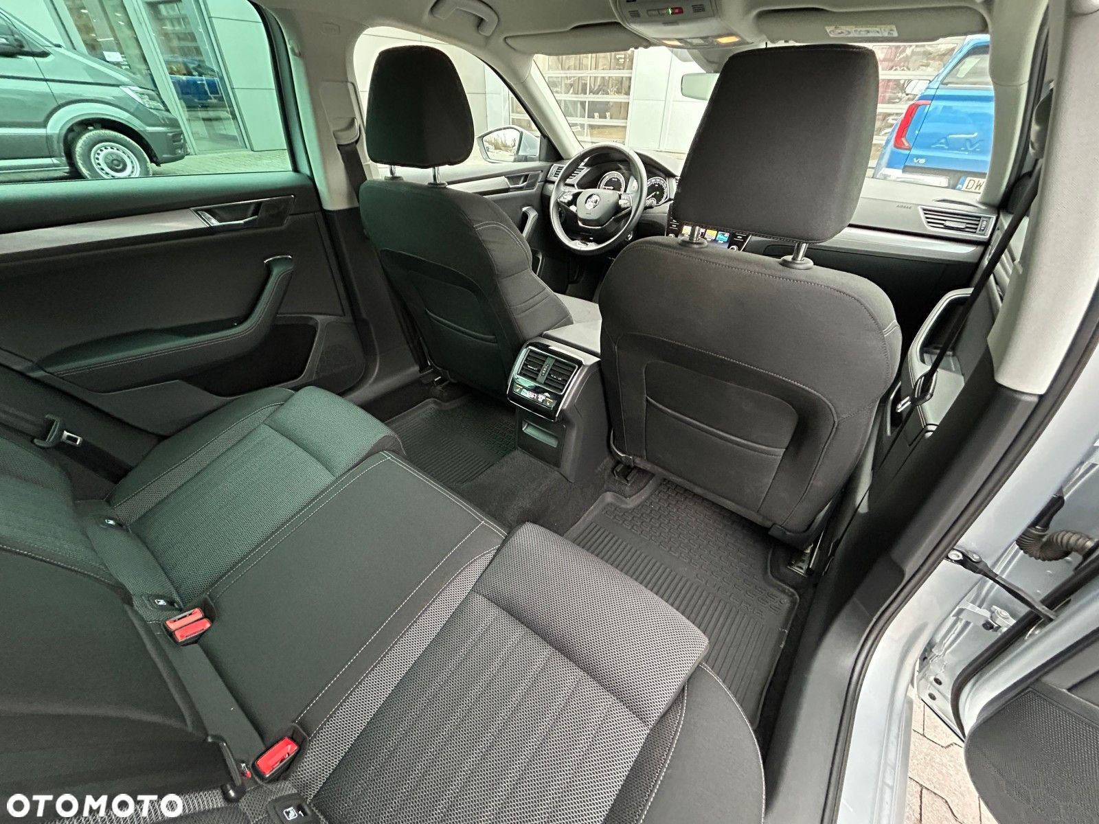 Skoda Superb 2.0 TDI SCR Style DSG - 8