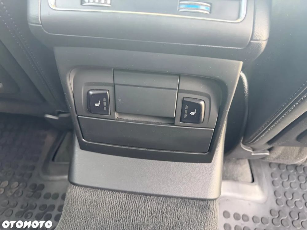 Audi Q5 2.0 TDI S tronic - 27
