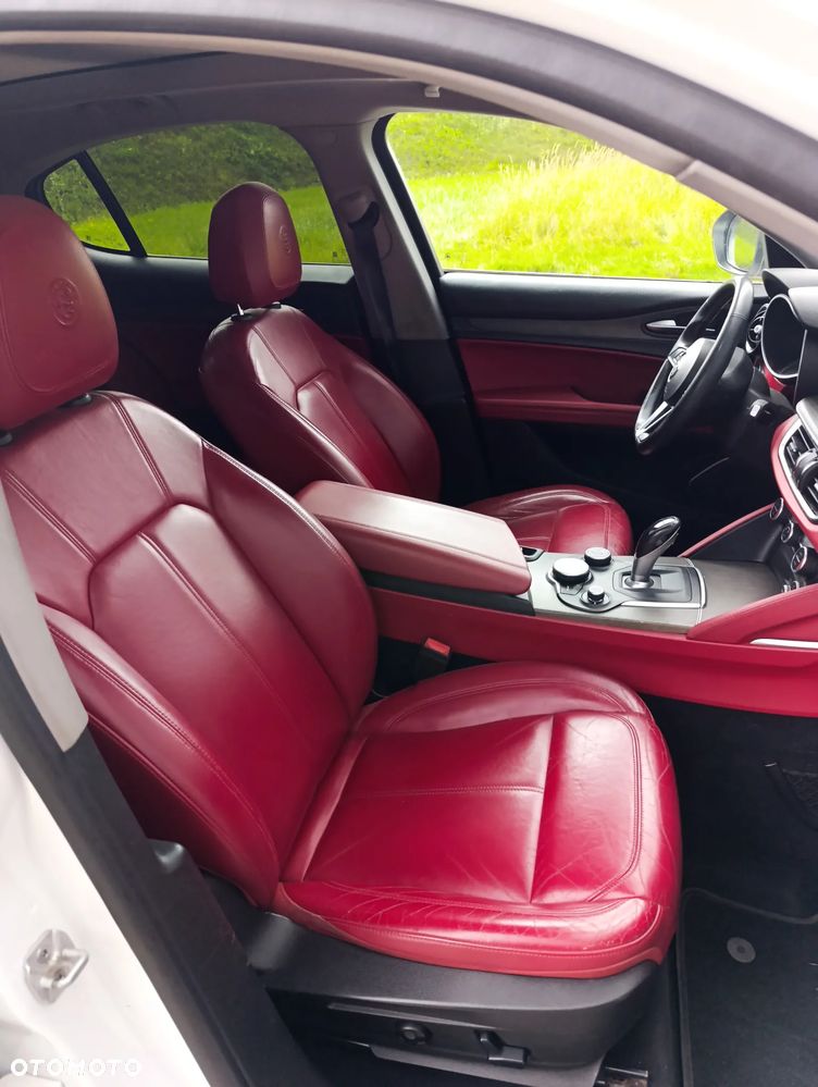 Alfa Romeo Stelvio 2.0 Turbo 16V AT8-Q4 Super - 12