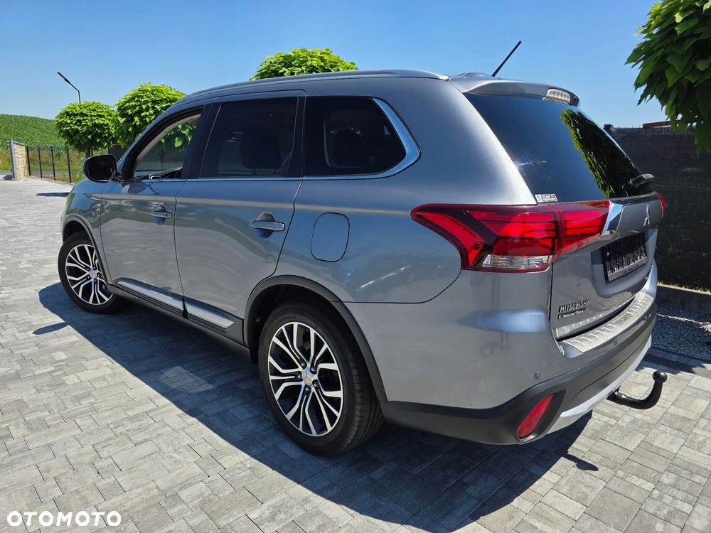 Mitsubishi Outlander 2.0 2WD CVT Diamant Edition+ - 11
