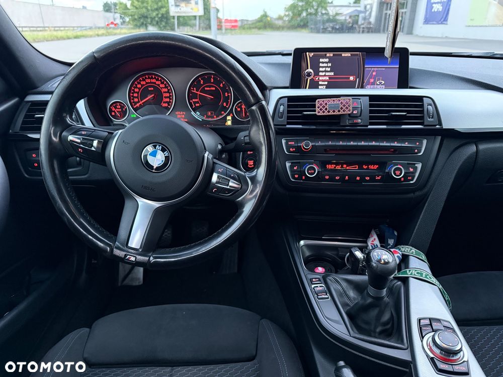 BMW Seria 3 320d - 10