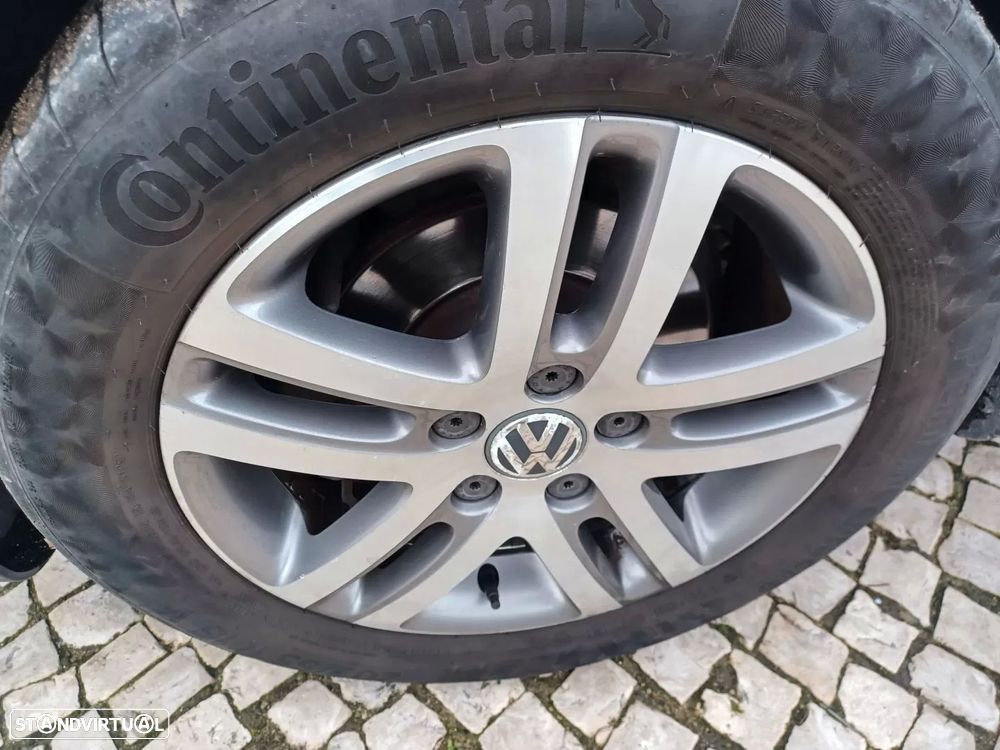 VW Jetta 1.9 TDi Confortine DSG - 15