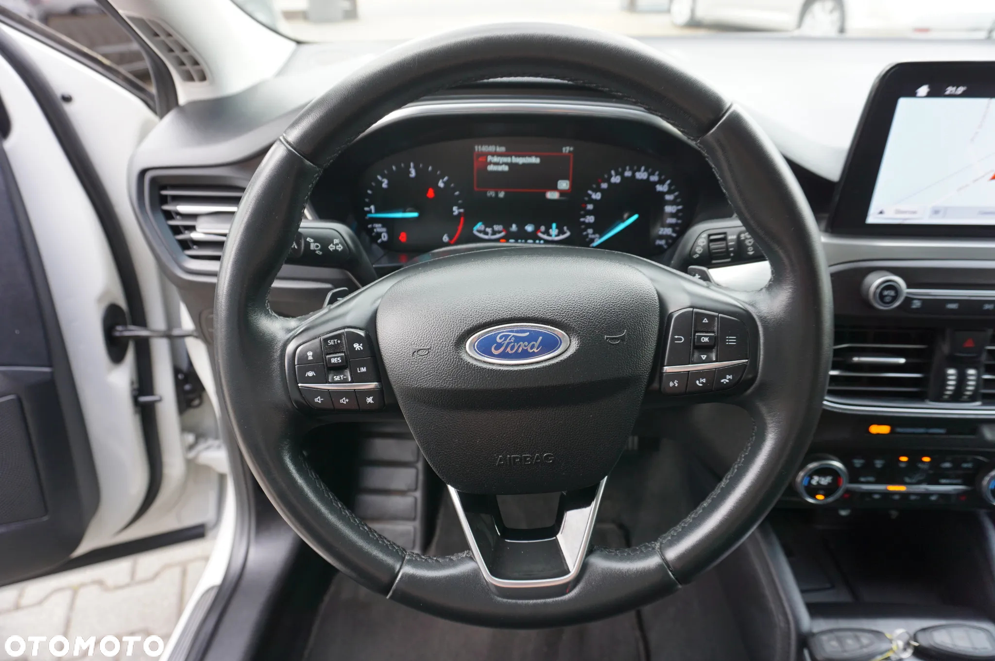 Ford Focus Turnier 2.0 EcoBlue Start-Stopp-System TITANIUM - 34