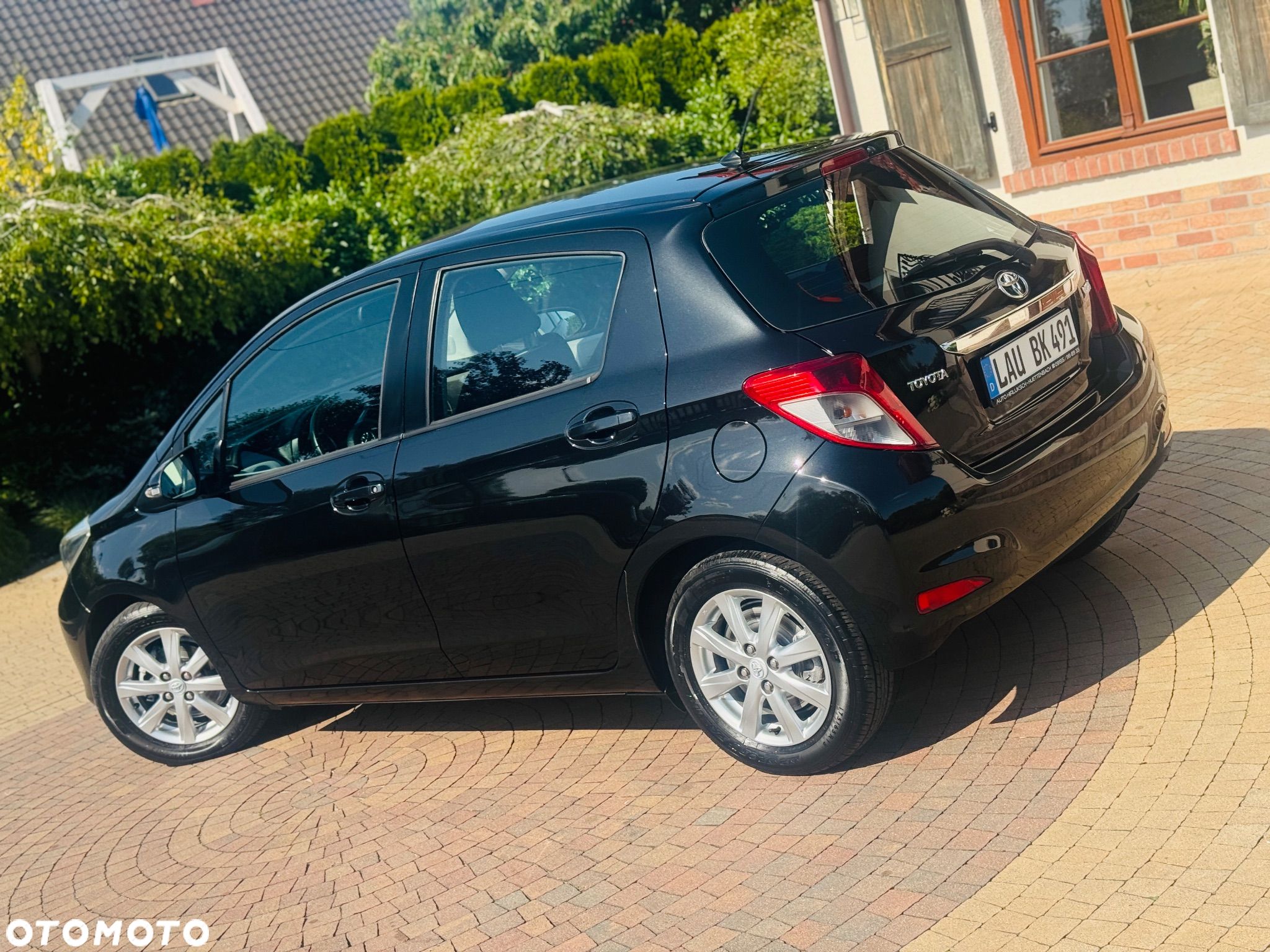 Toyota Yaris 1.33 VVT-i Executive - 1