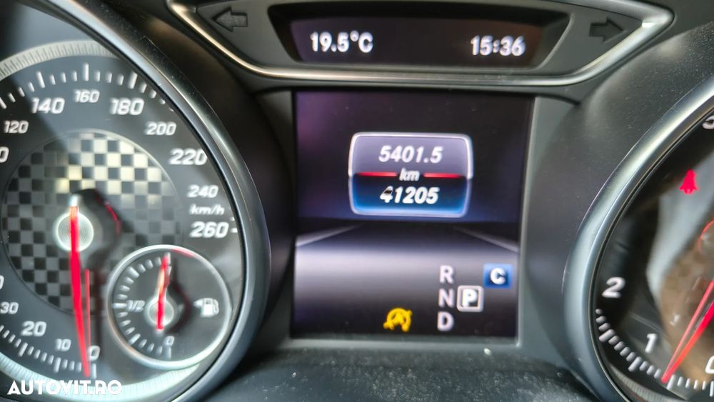 Mercedes-Benz A 180 7G-DCT - 2